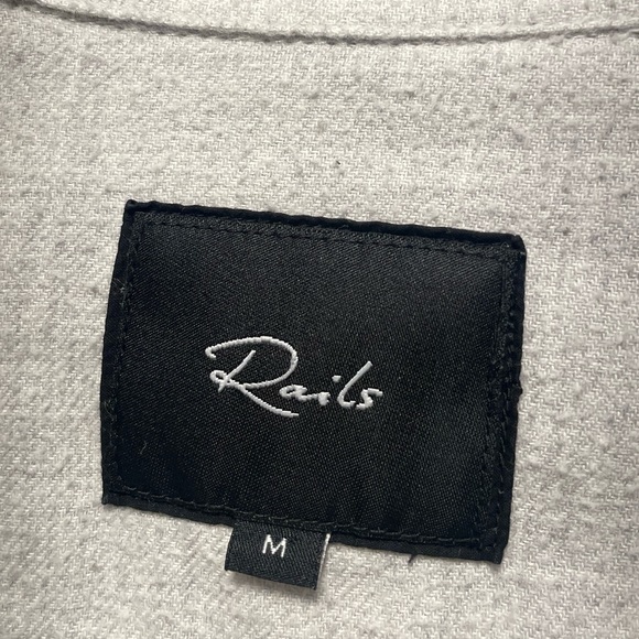 Rails button down - Picture 3 of 3